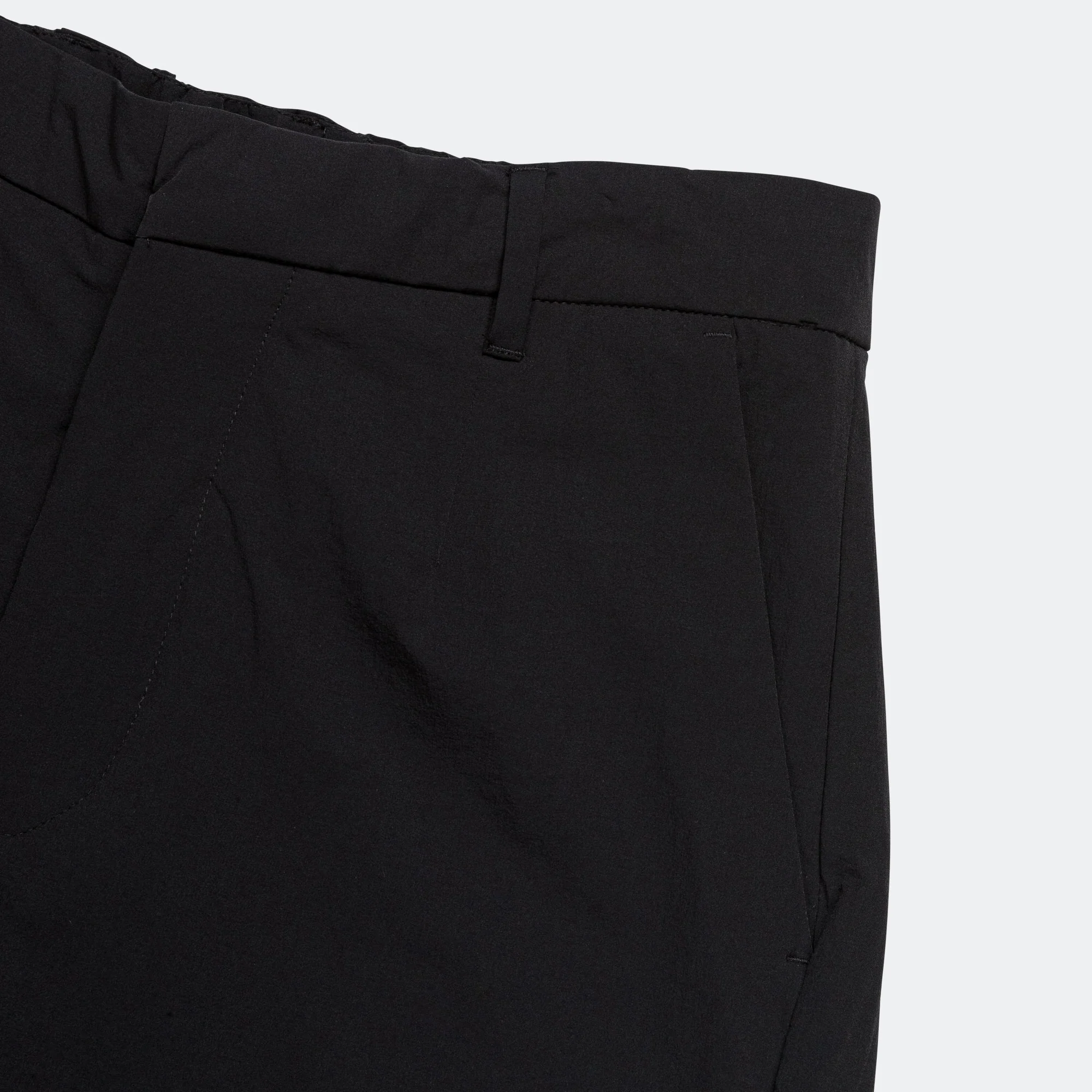 Aaren Travel Light Short - Black - Image 3