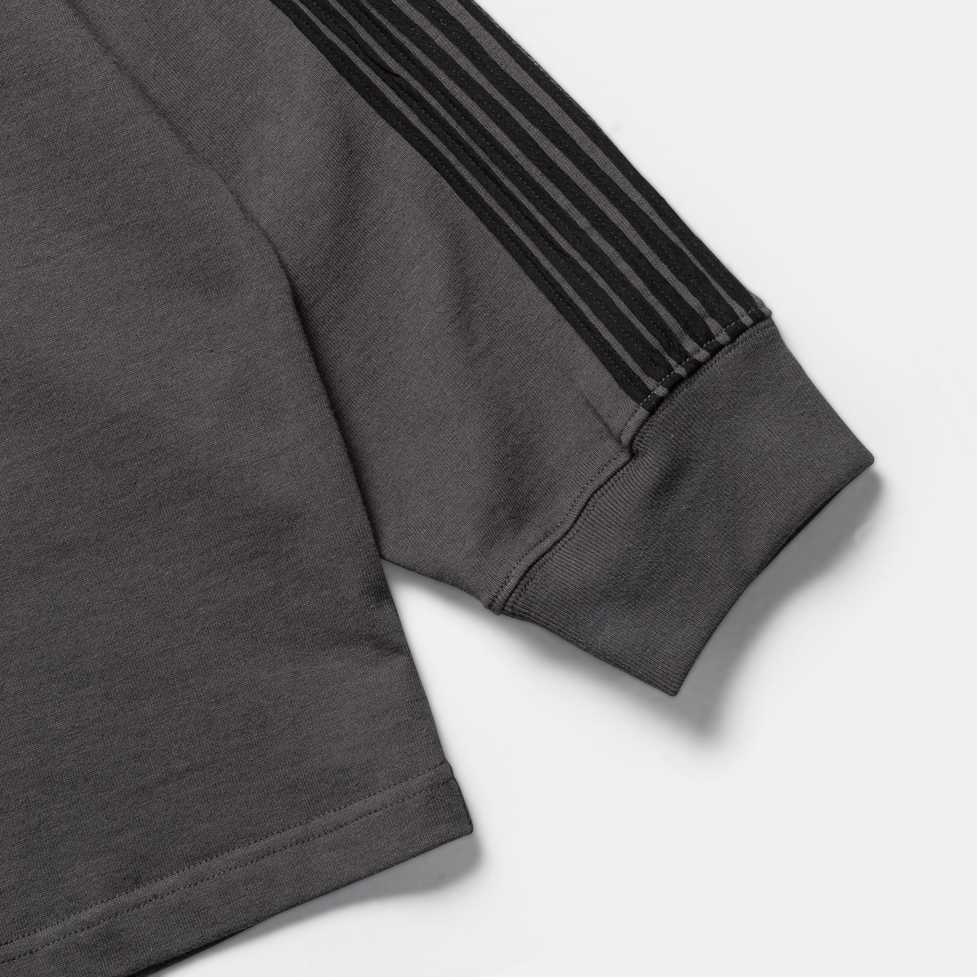 Applique Oversized Crew Neck - Washed Black Soft Roots Jersey - Image 6
