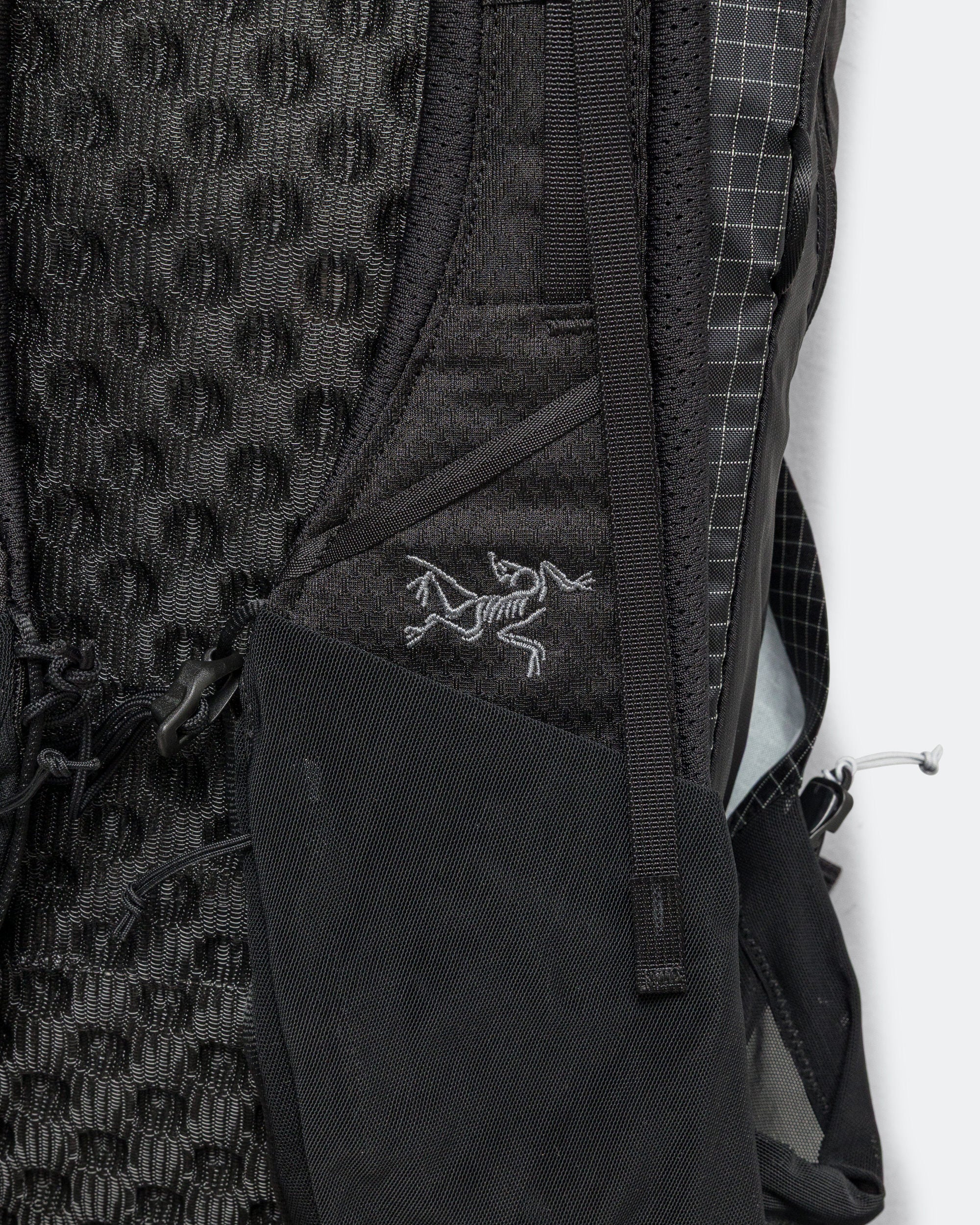 Aerios 18 Backpack - Black - Image 7