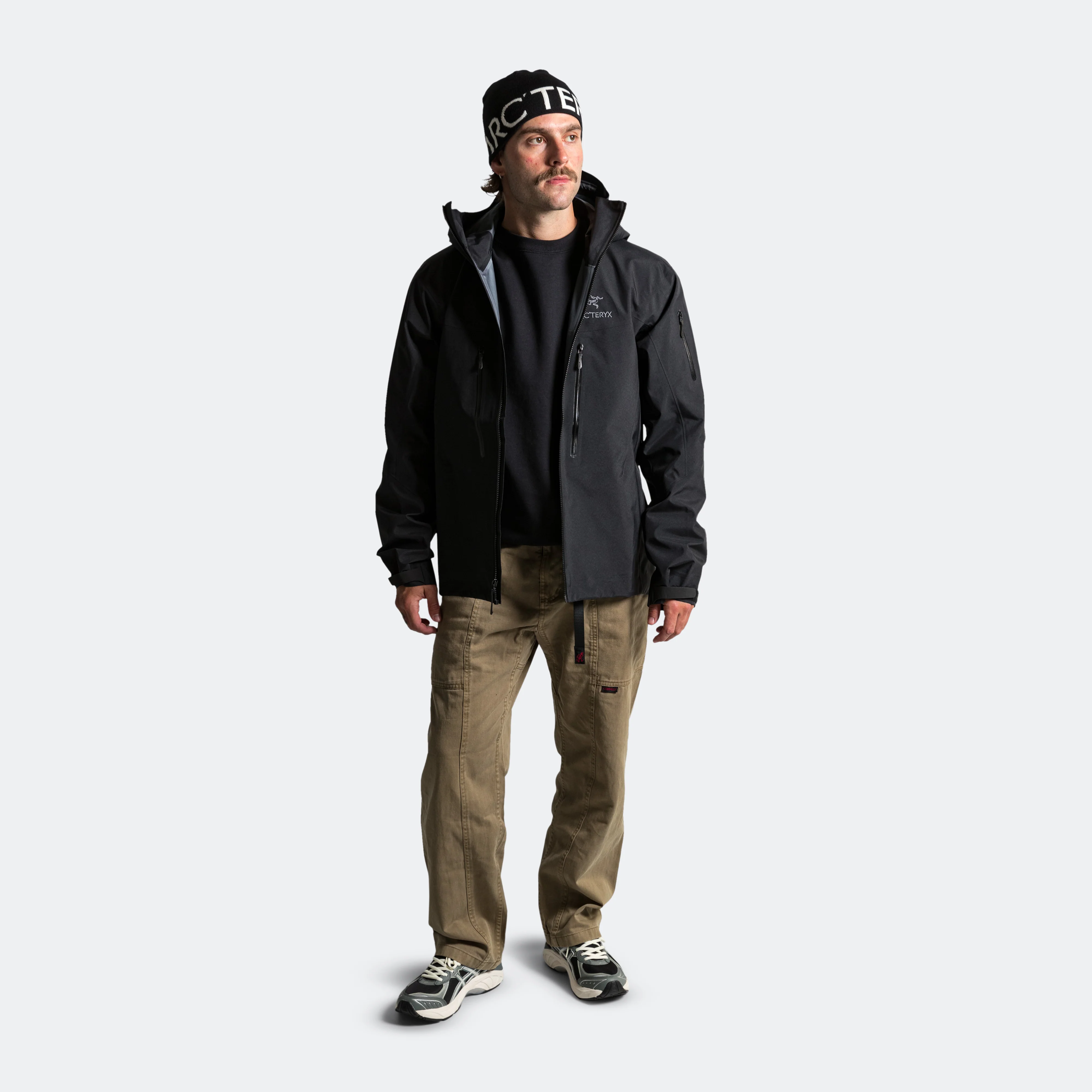 Alpha SV Jacket GORE-TEX® PRO - Black - Image 10