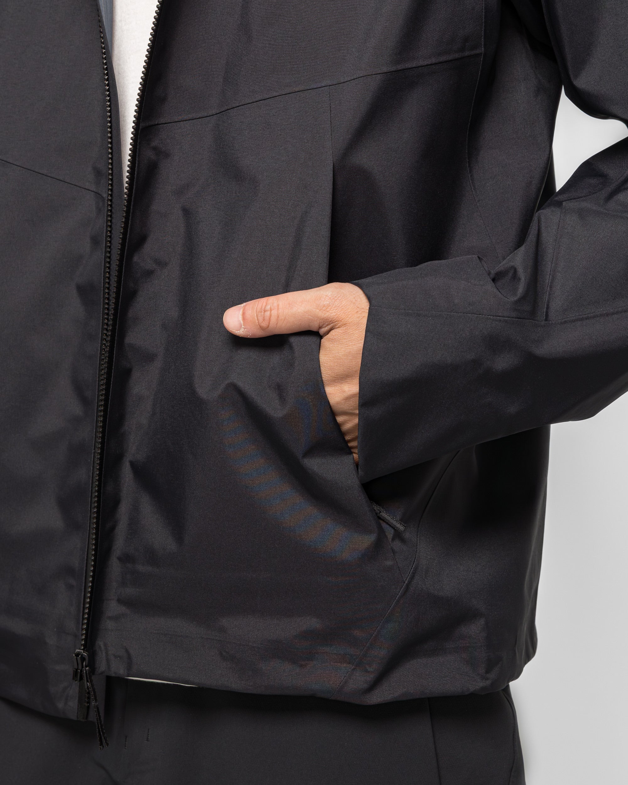 Arris Jacket - Black - Image 5