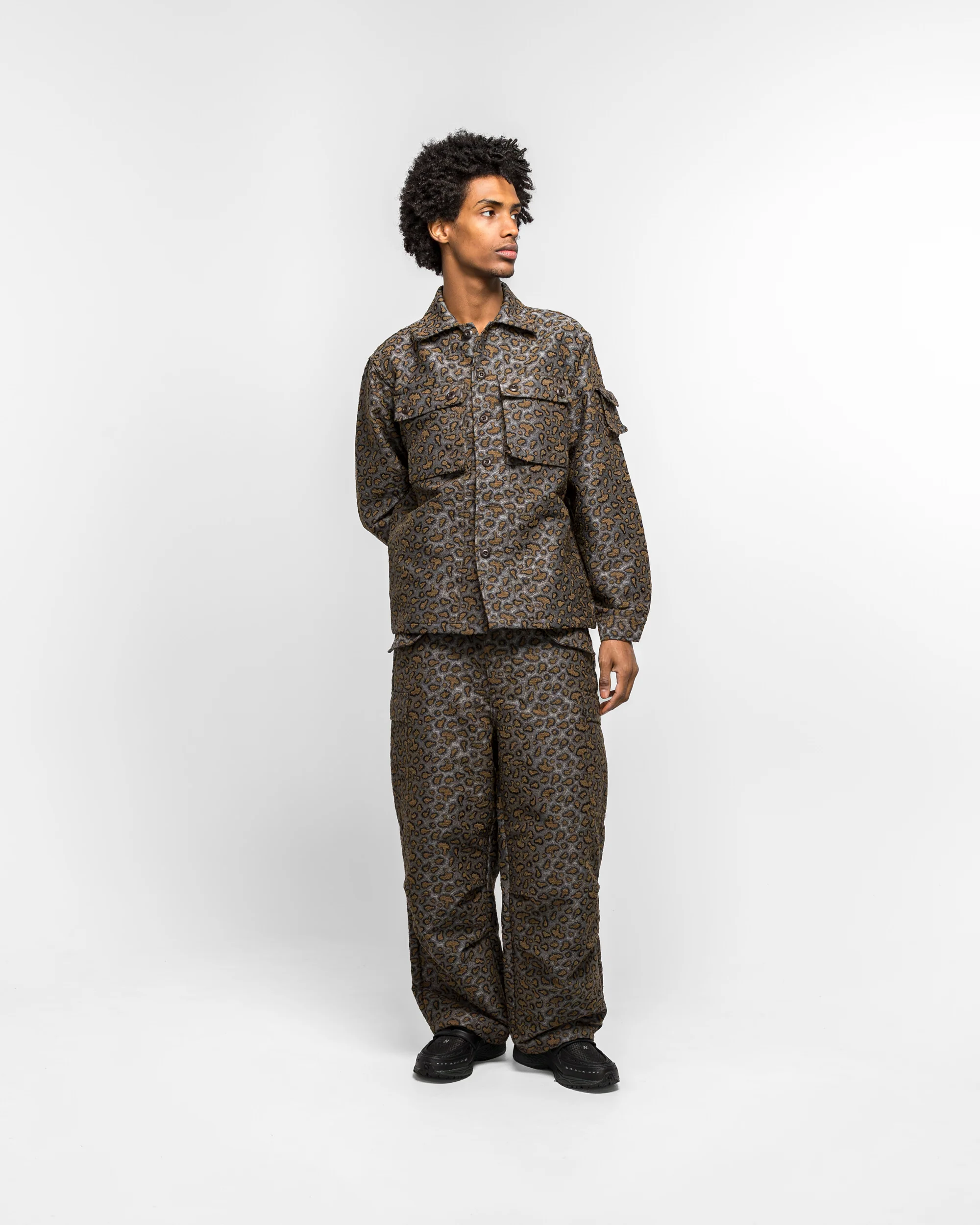 MIL Over 6 Pockets Camo Jacquard - Brown - Image 6