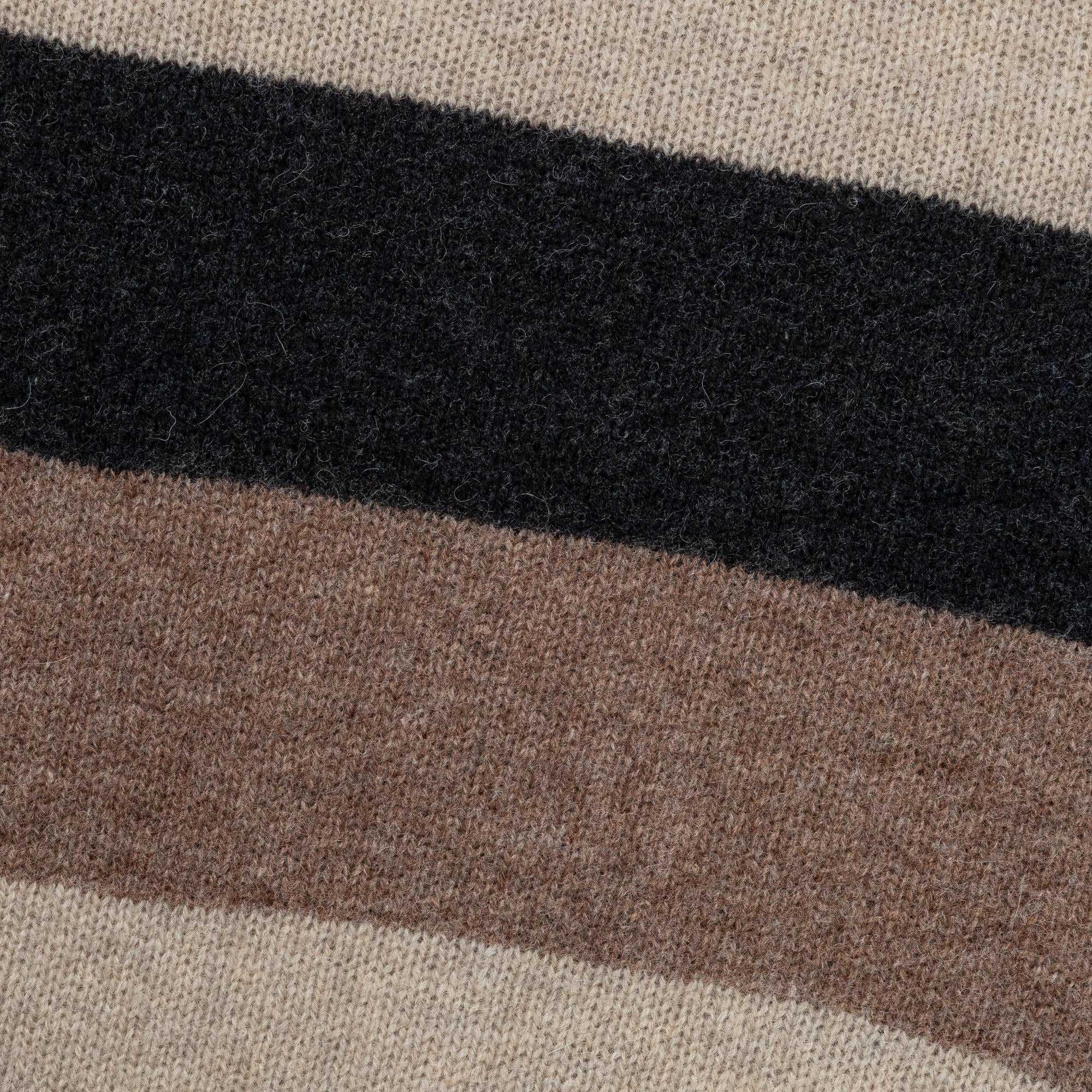 Crew Stripe Shaggy - Light Brown - Image 3