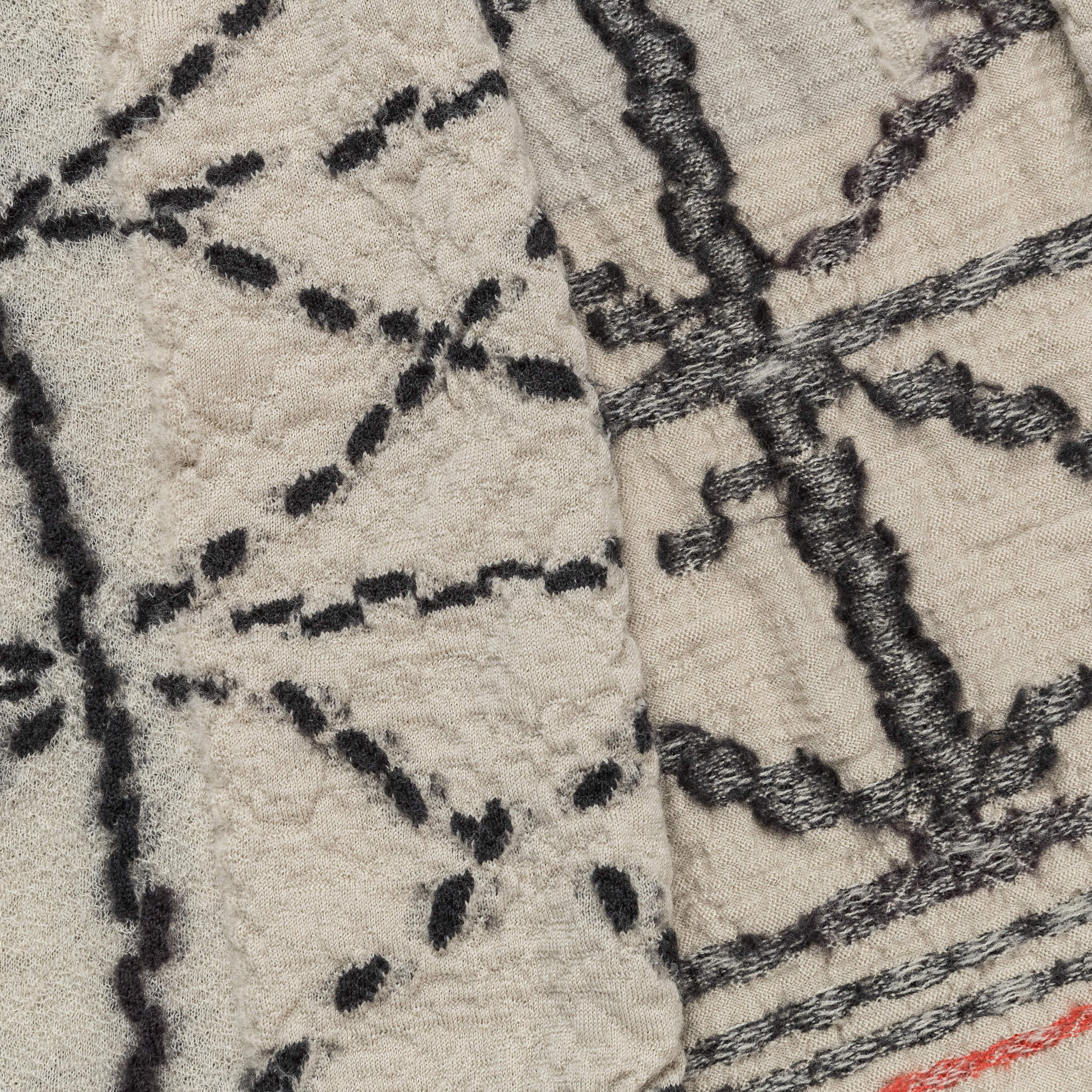 Fulling Wool HAPPY Scarf SASHIKO - Ecru - Image 4