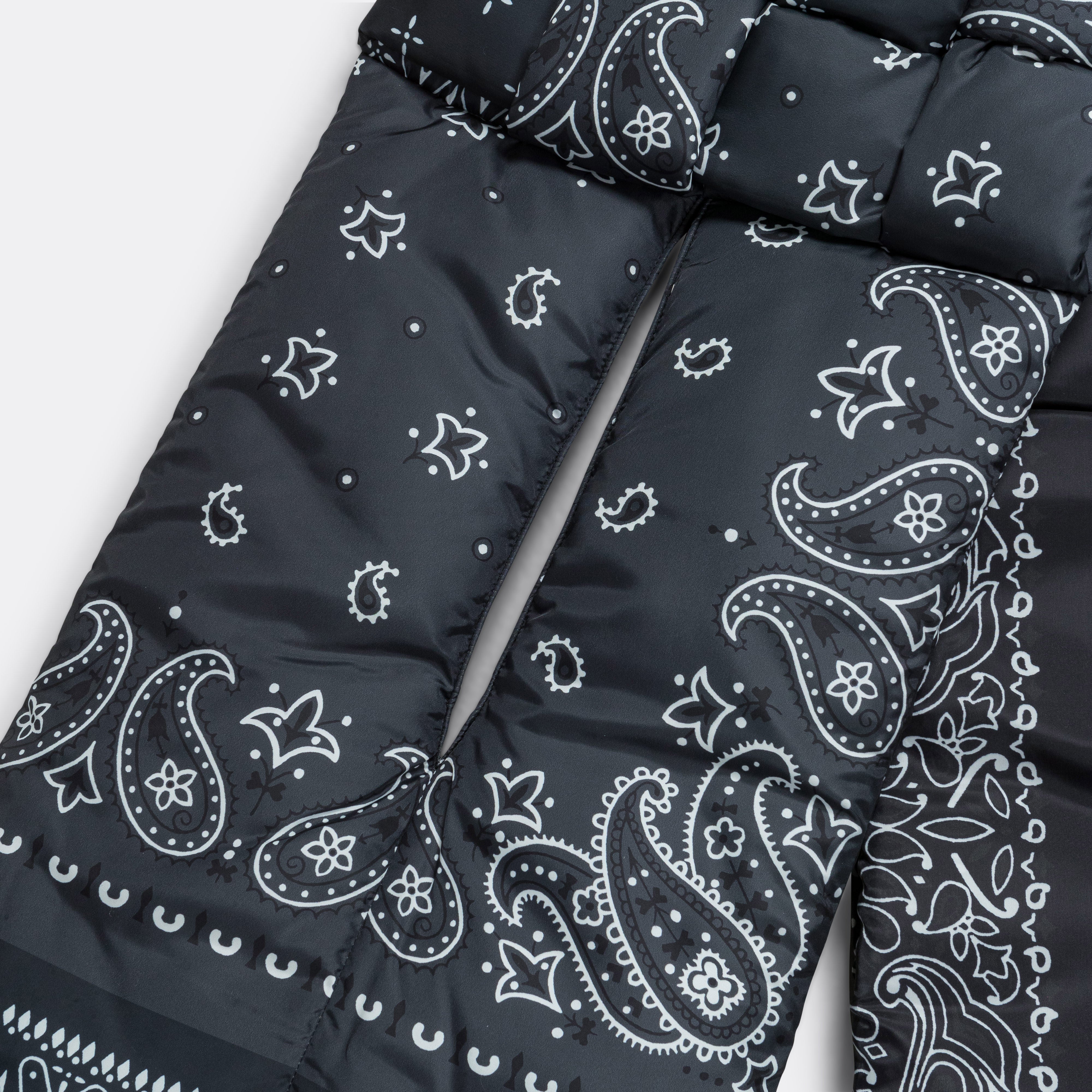 Bandana Print Nylon KEEL WEAVING Scarf - Black - Image 5