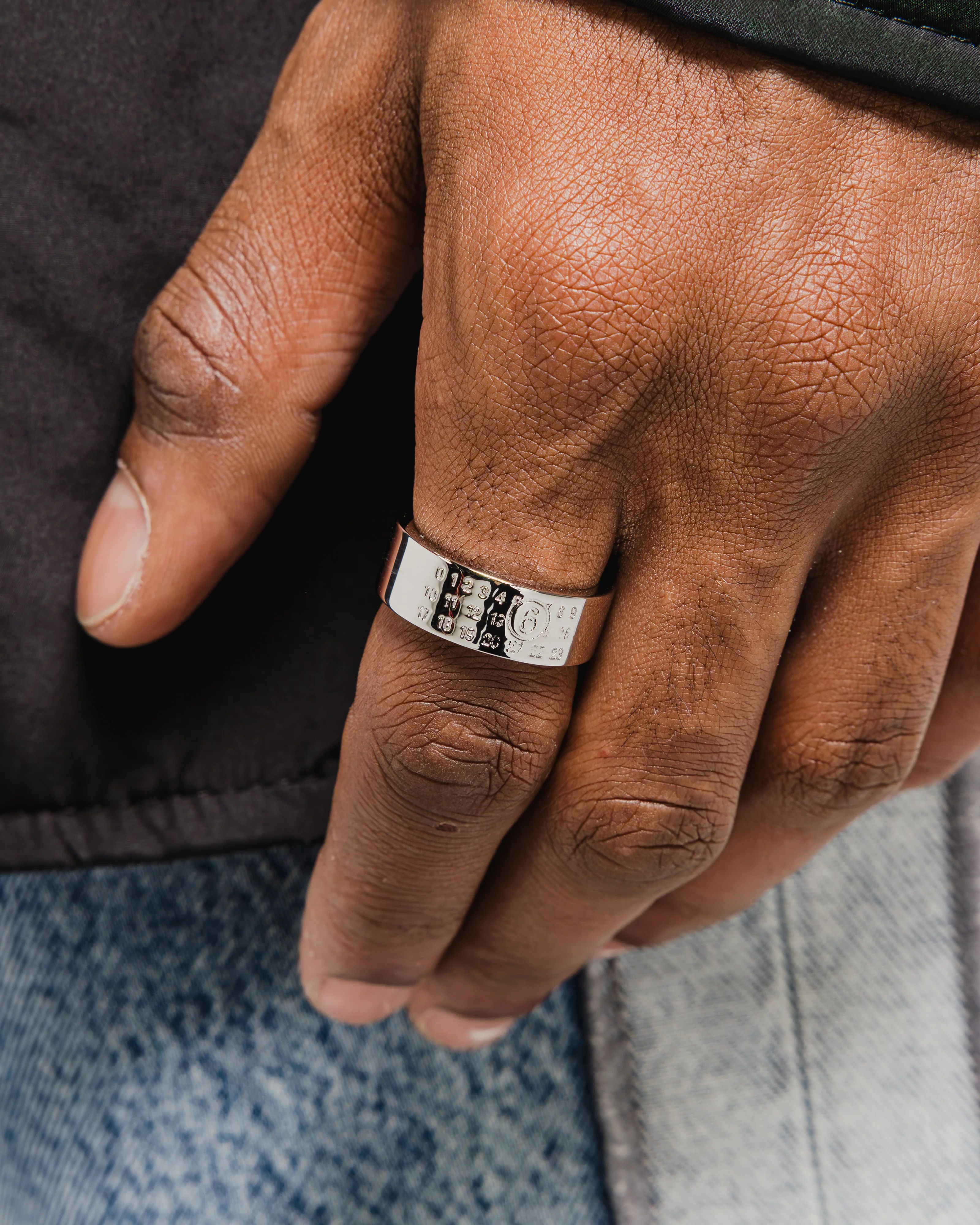 Minimal Logo 8mm Ring - Silver Toned Brass - Image 2