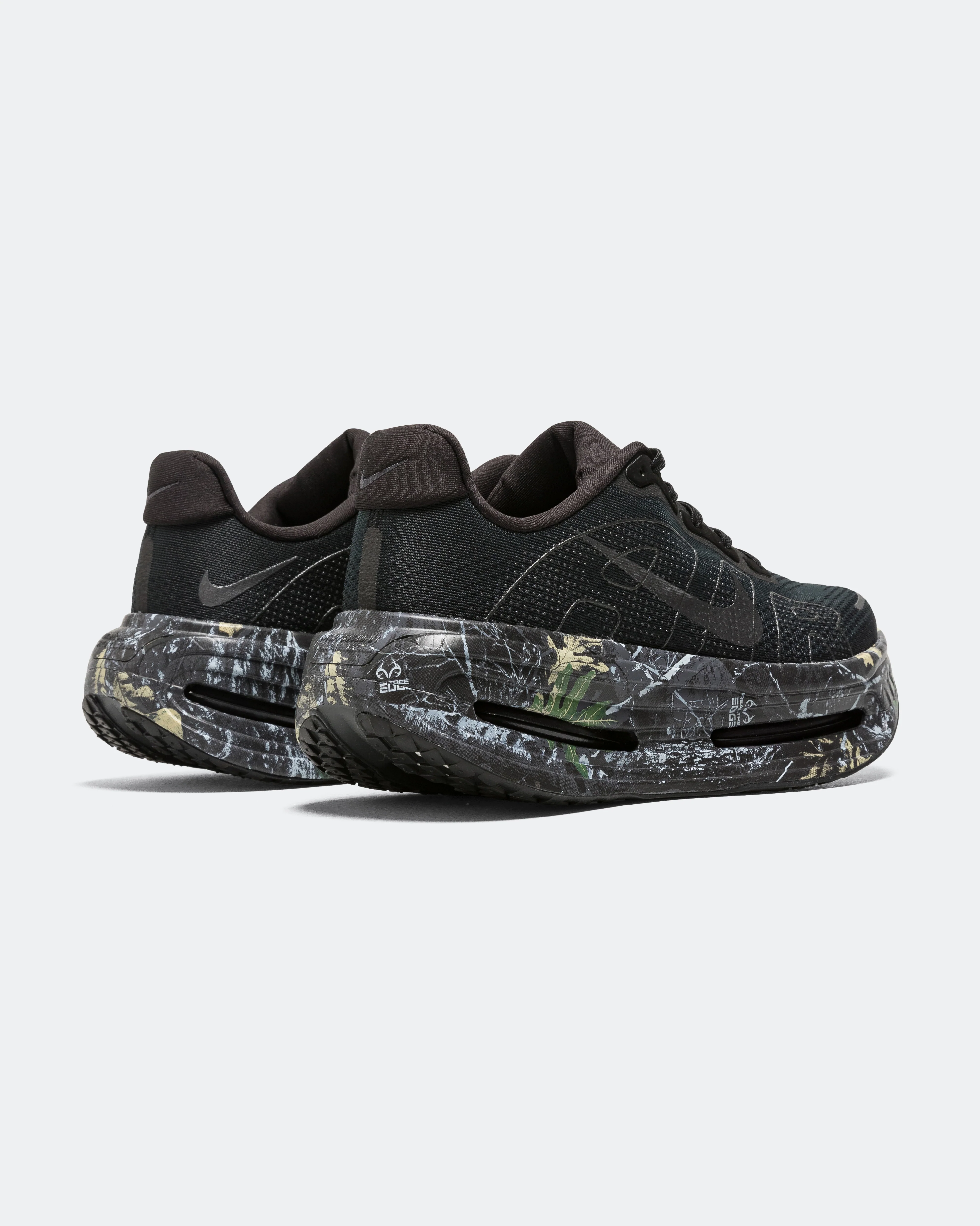 Vomero Premium CM - Black/Metallic Dark Grey-Dark Smoke Grey - Image 3