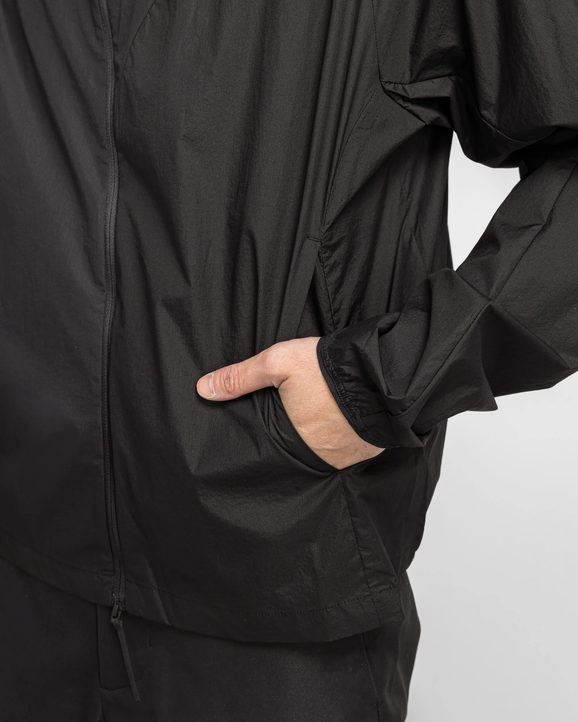 Runner Jacket (Archive) - Black - Image 5