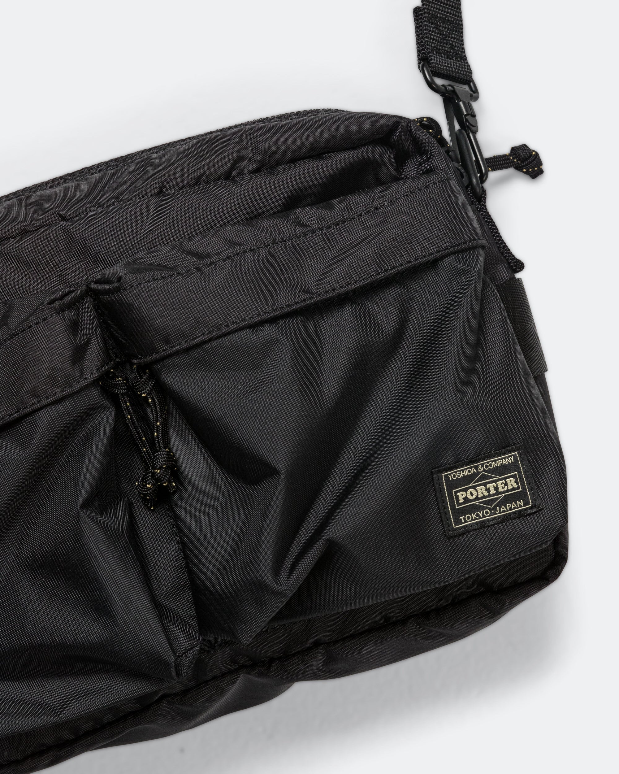 Force Shoulder Bag (S) - Black - Image 3