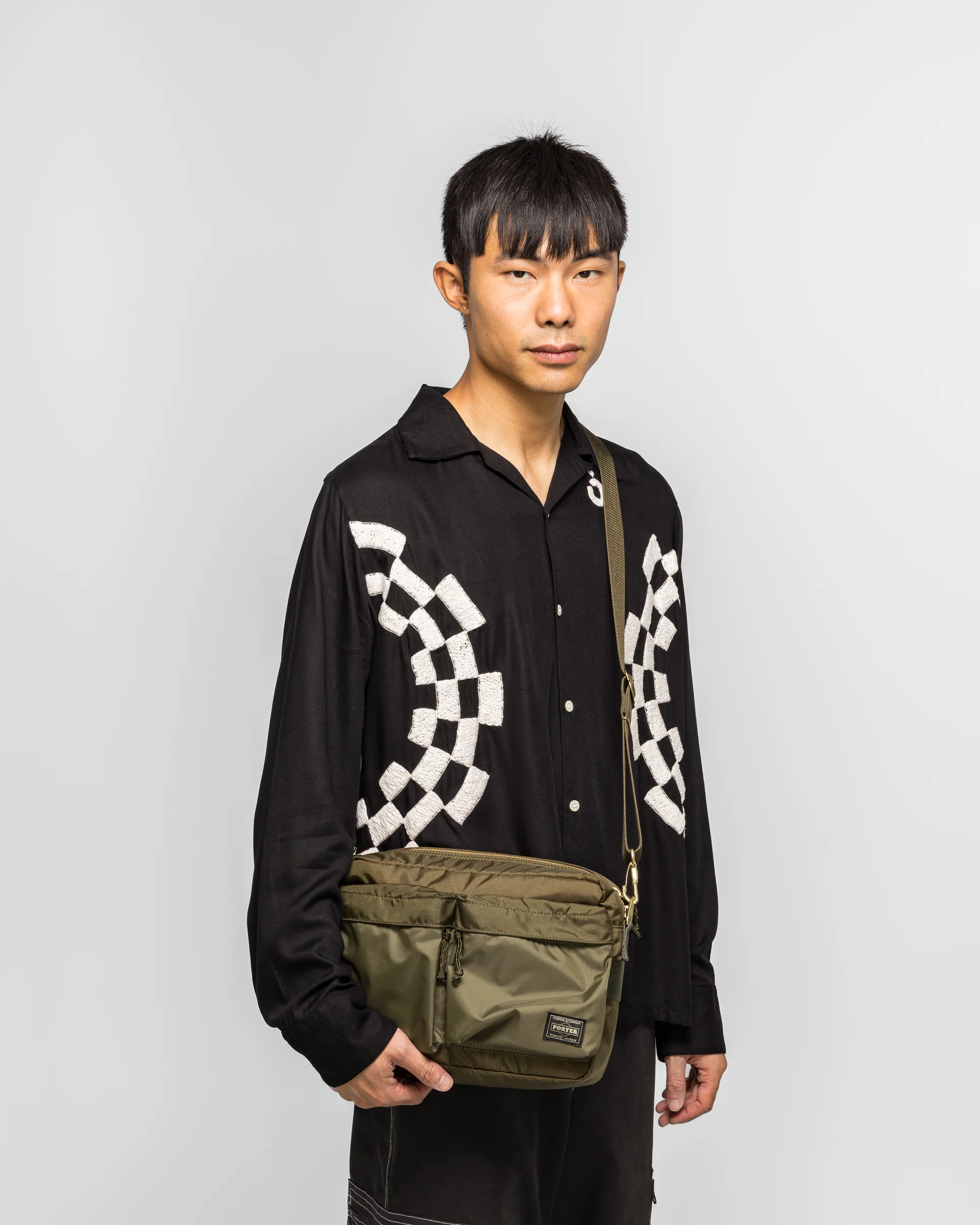 Force Shoulder Bag (S) - Olive Drab - Image 2