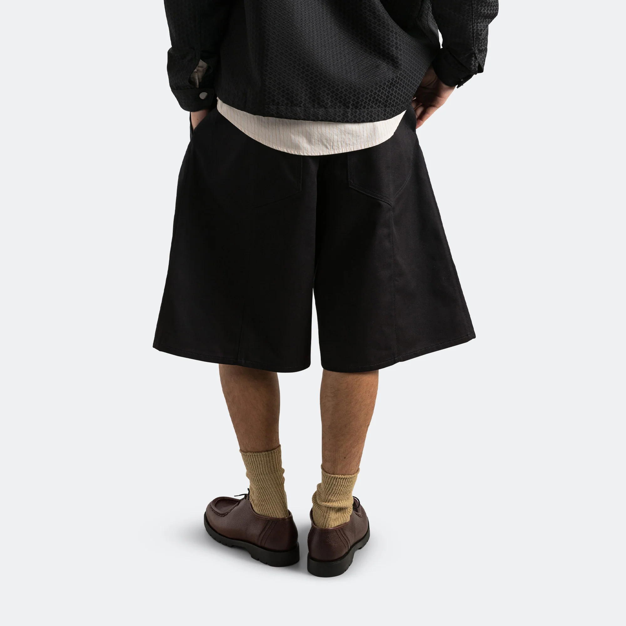 Pyramid Short - Black - Image 3