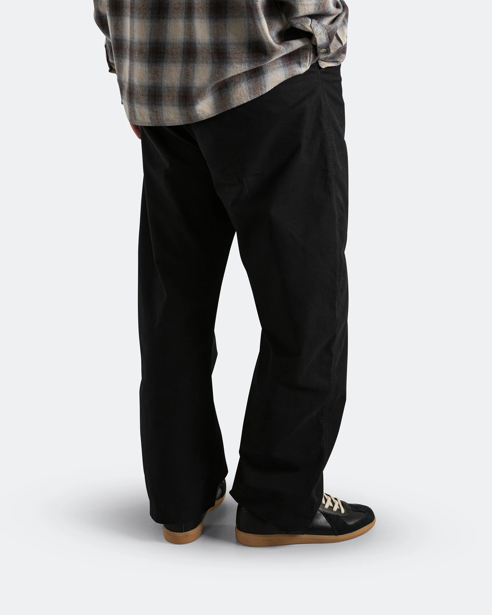 Reverse Twill Barrel Pant - Black - Image 3