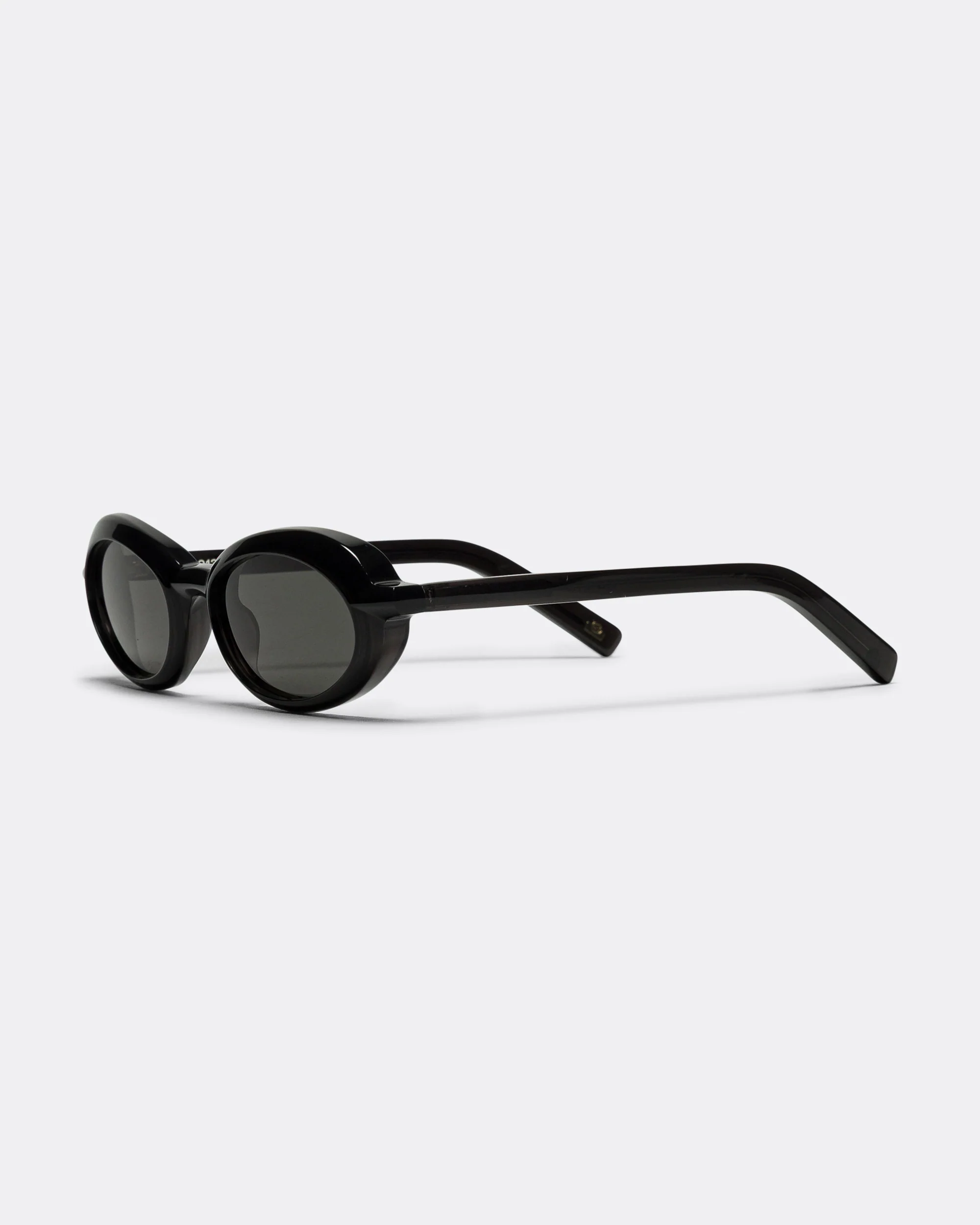 SUB013 - Transparent Black/Green - Image 2