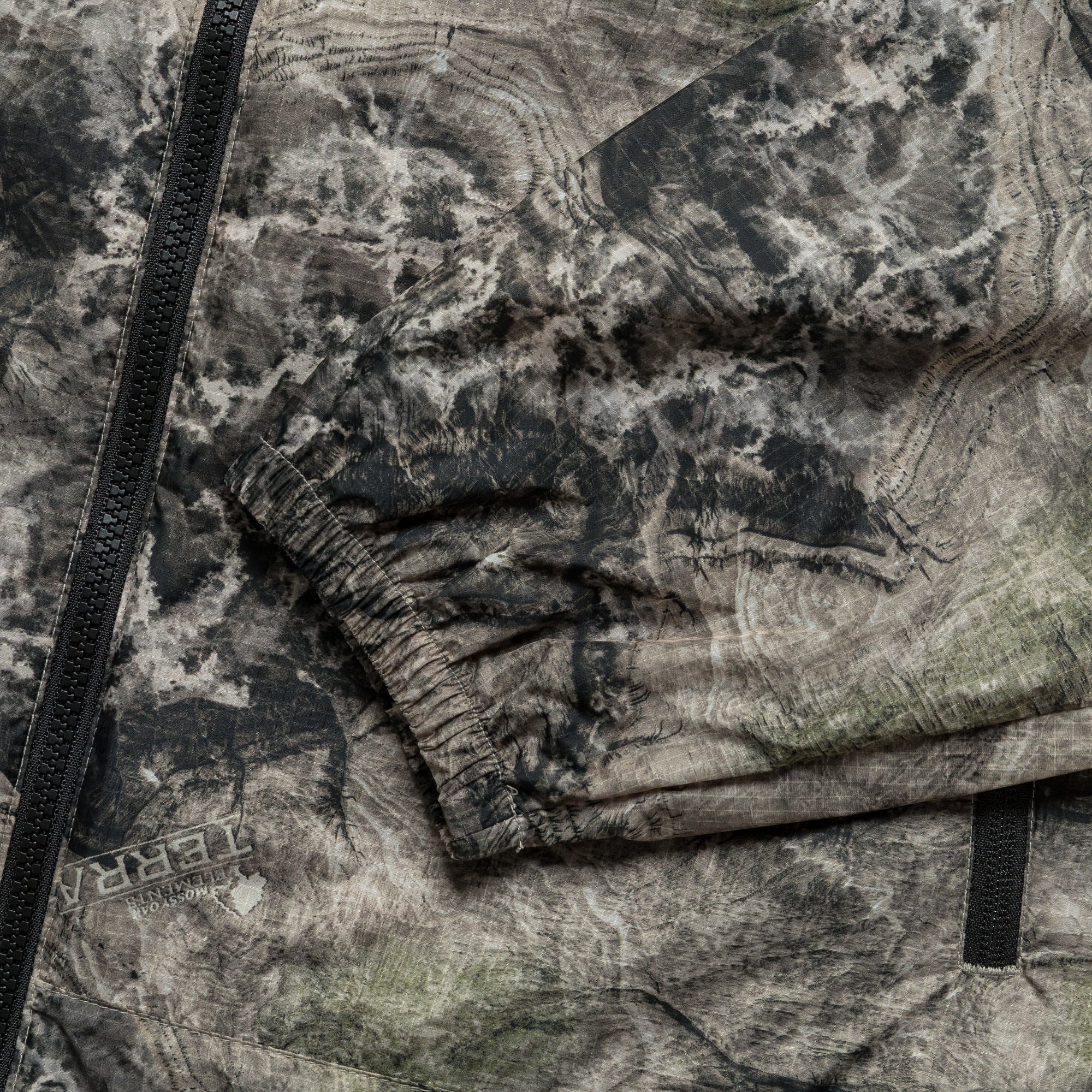 T-Light Jacket - Camo - Image 5