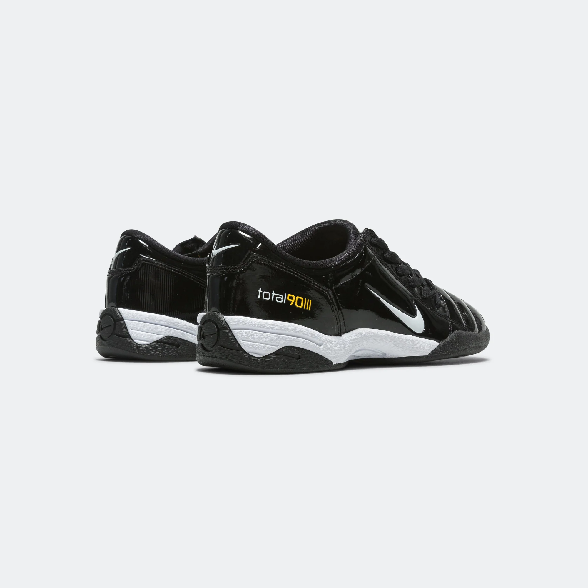 T90 SP - Black/White-Metallic Silver - Image 4