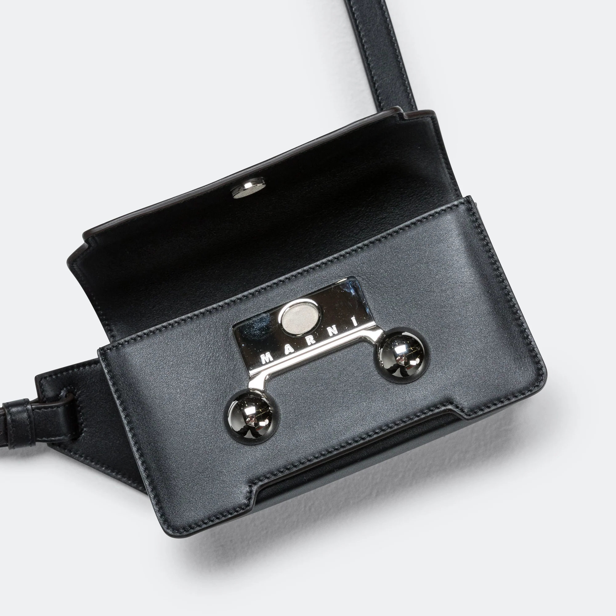 Trunkaroo Medium Crossbody Bag - Black Leather - Image 6