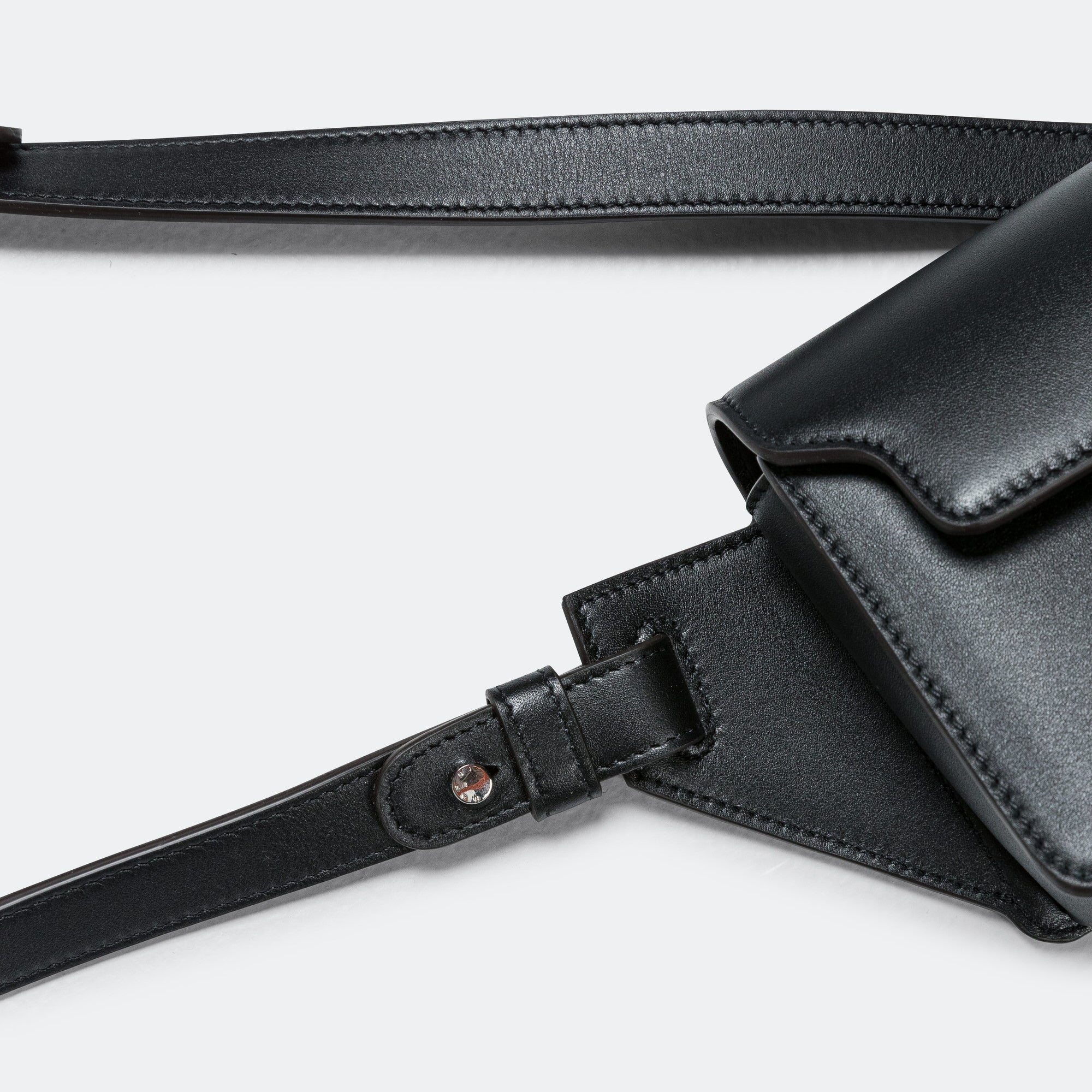 Trunkaroo Medium Crossbody Bag - Black Leather - Image 8