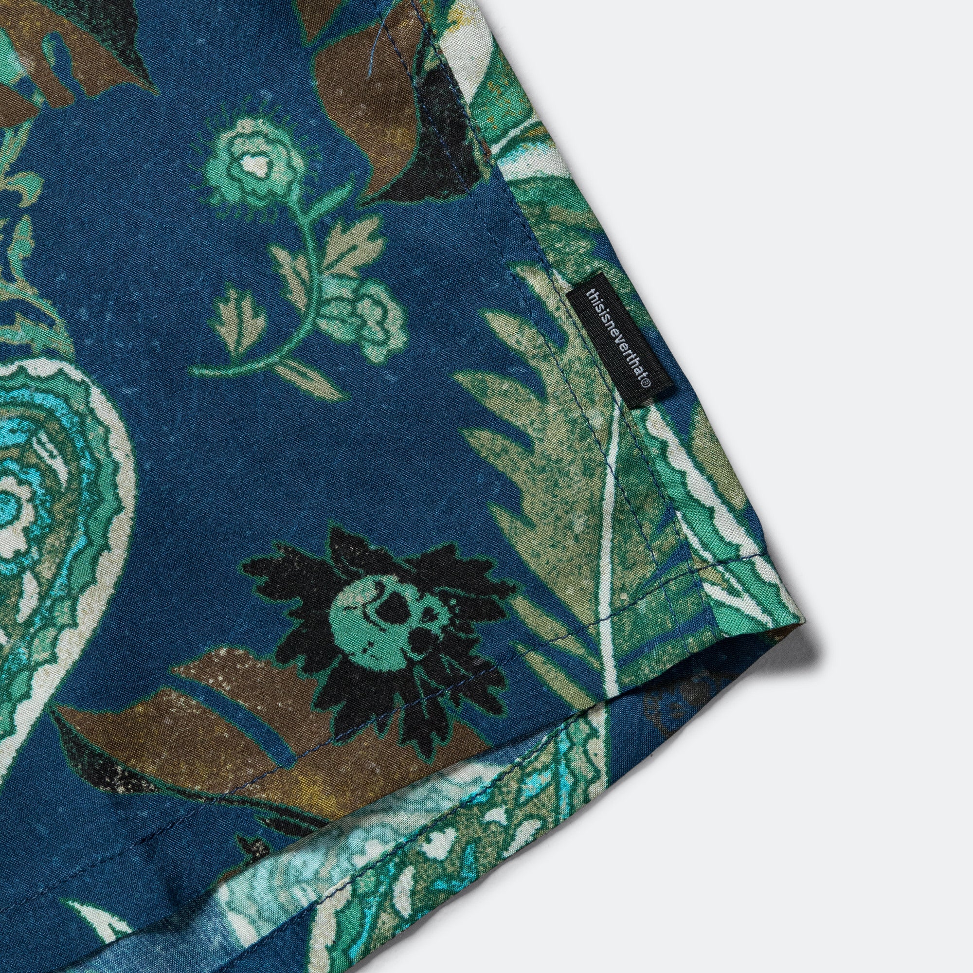 Weird Paisley SS Shirt - Navy - Image 5