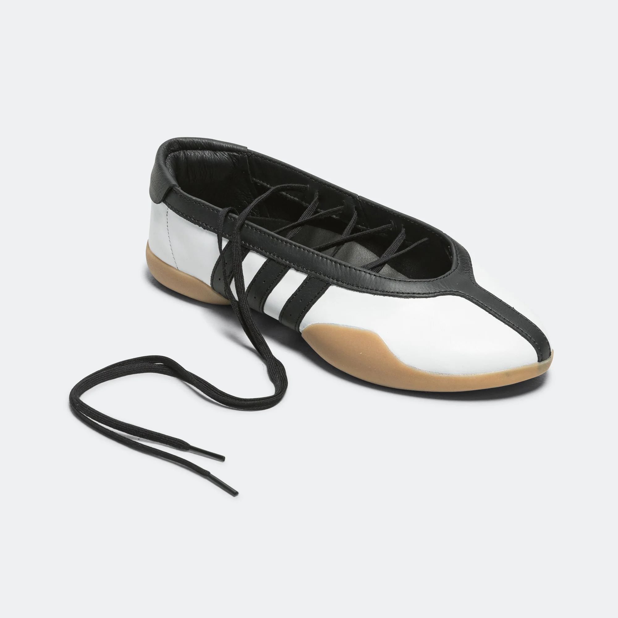 Womens Taekwondo Mei Ballet - Footwear White/Core Black-Gum - Image 2
